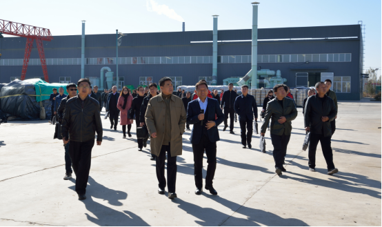 全區(qū)農膜回收處理攻堅行動現場觀摩會”在龍澤公司如期召開